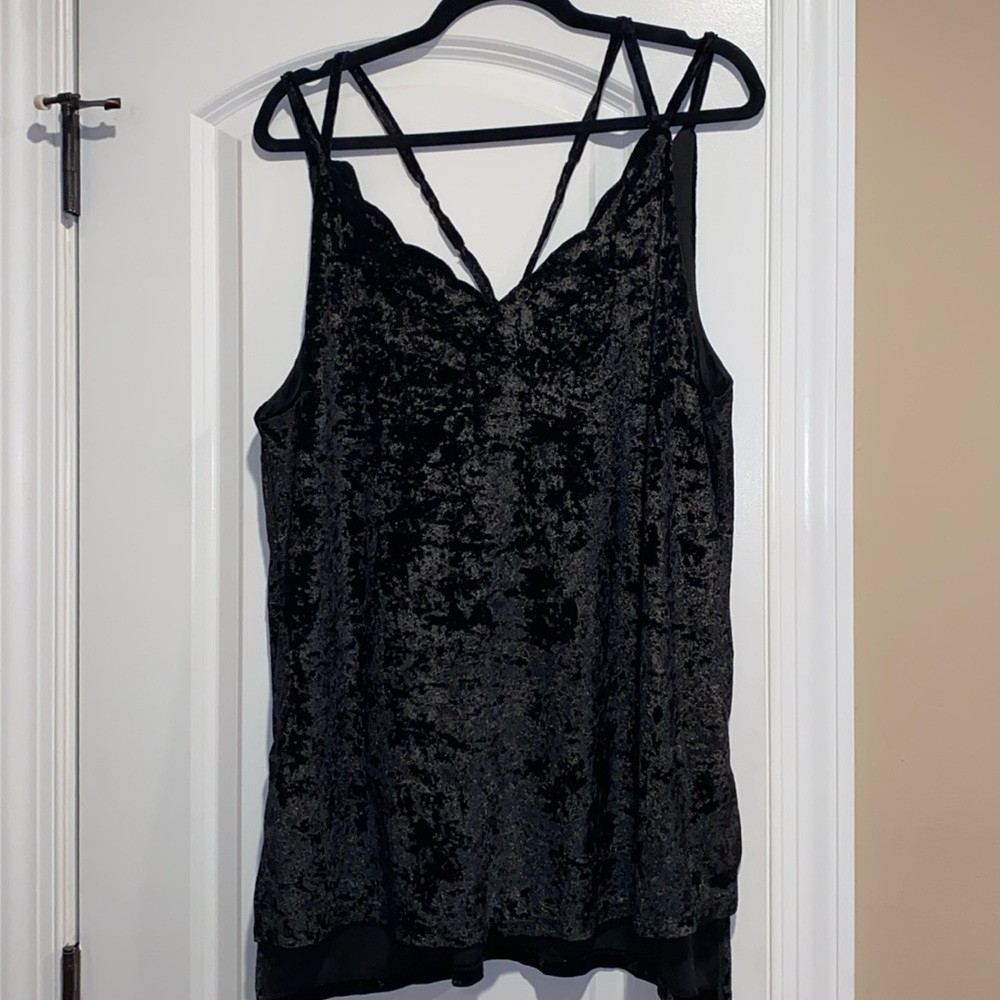 ✨ Scalloped Velvet Tank ✨